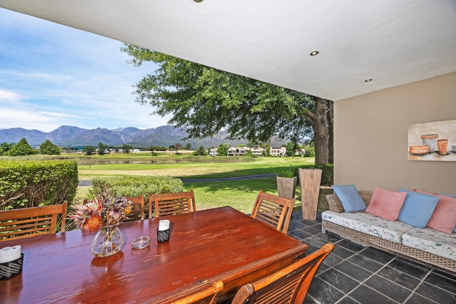 To Let 4 Bedroom Property for Rent in Boschenmeer Golf Country Estate Western Cape